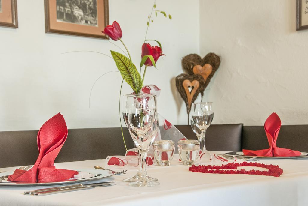 Hotel-Restaurant Bauer-Keller Greding Extérieur photo