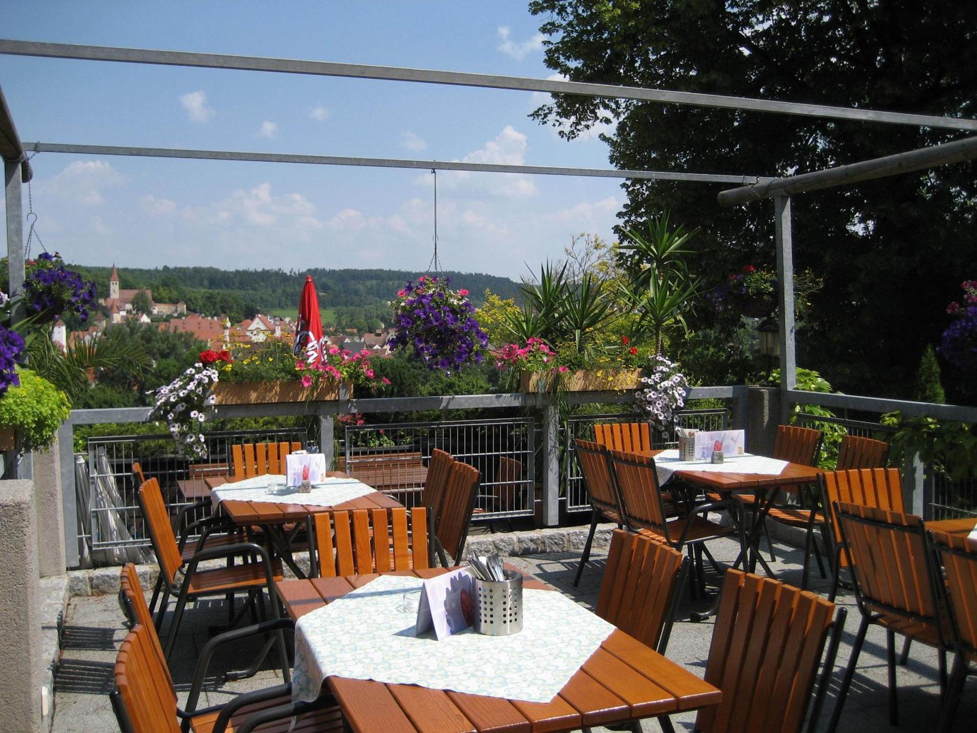 Hotel-Restaurant Bauer-Keller Greding Extérieur photo